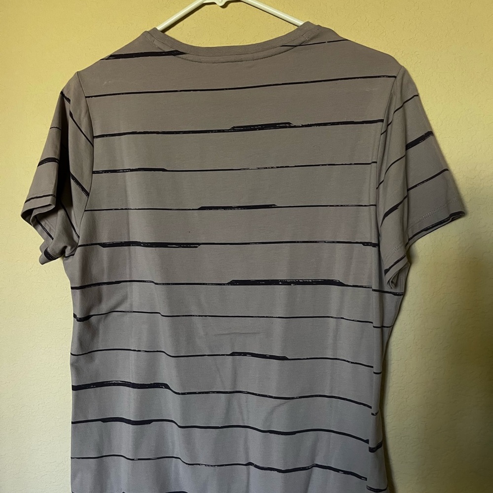 Athleta Outbound Tee - Picture 4 of 4